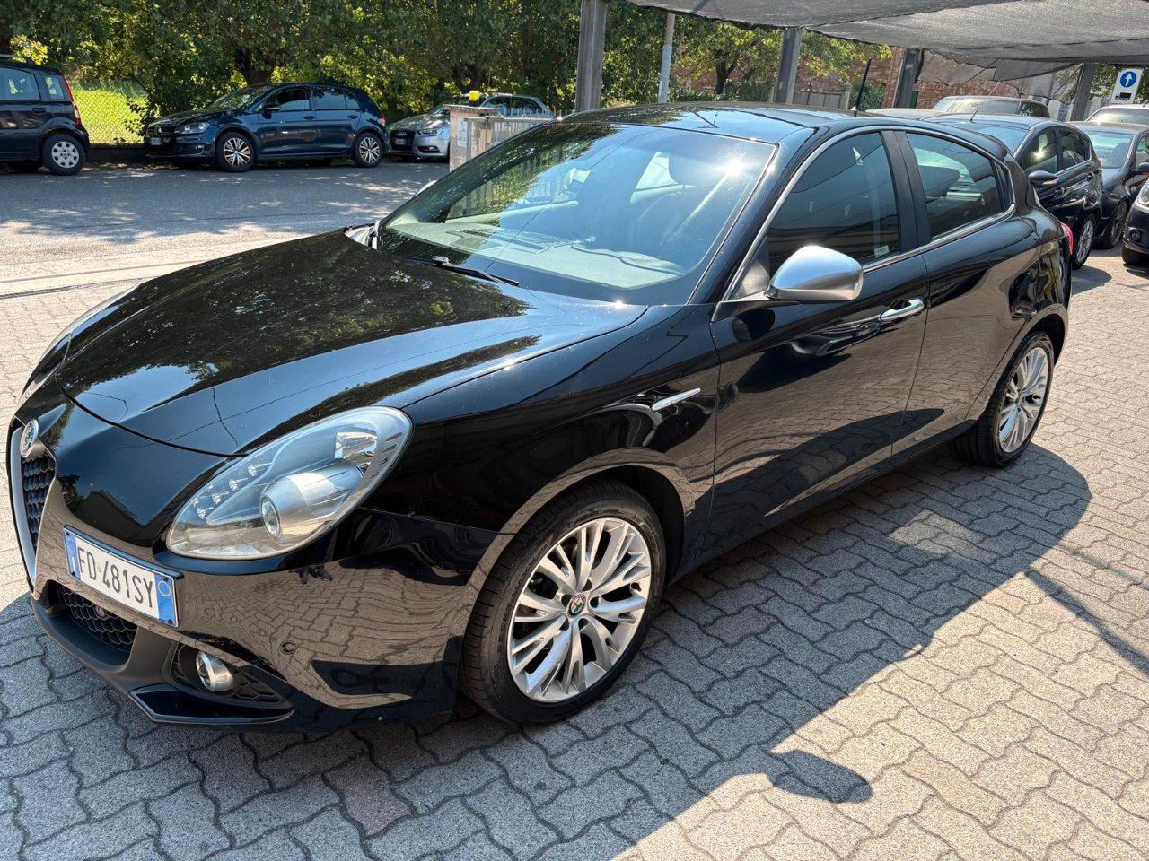 Alfa Romeo Giulietta 1.6 jtdm Super 120cv tct AUTOMATICO OK NEOPATENTATO