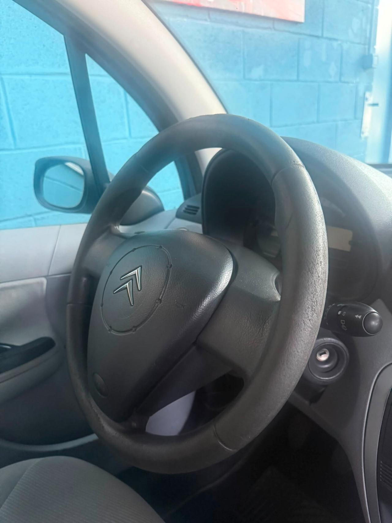 C3 1.1CC 60CV EURO4BENZINA ENTRI OVUNQUE!