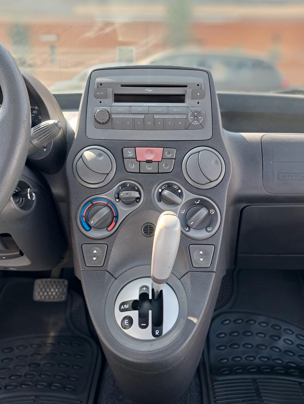 Fiat Panda 1.2 Dualogic