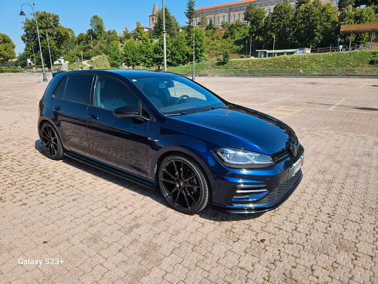Volkswagen Golf 1.5 TSI ACT 5p. R line