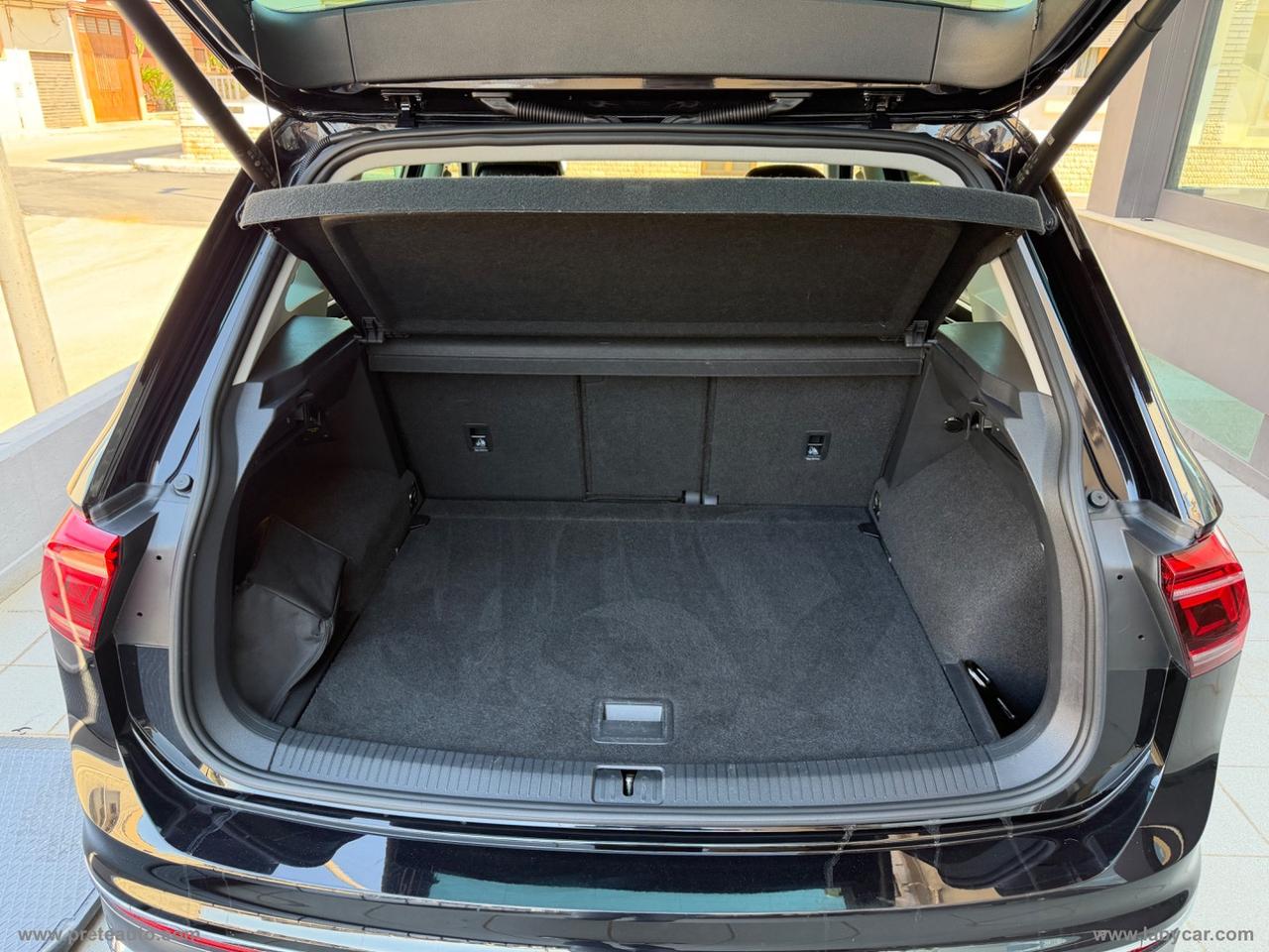 VOLKSWAGEN Tiguan 2.0 TDI 150CV SCR DSG 4MOT. Eleg.