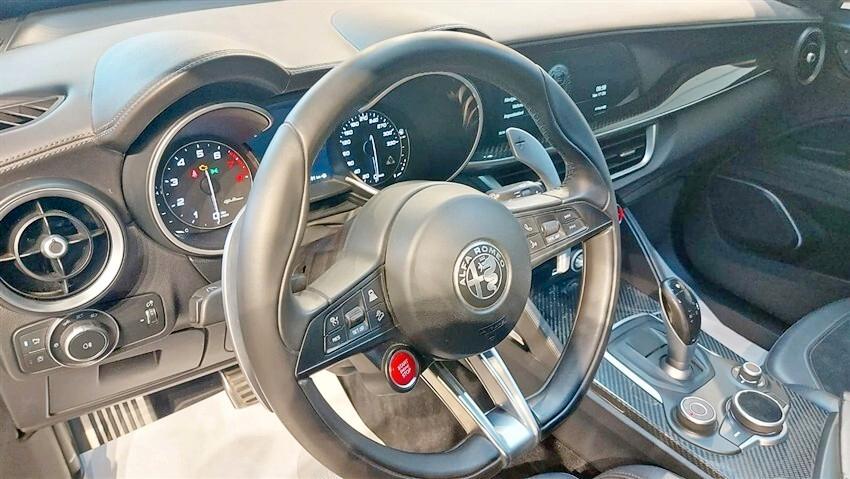 Alfa Romeo Stelvio 2.9 Bi-Turbo V6 510 CV AT8 Quadrifoglio