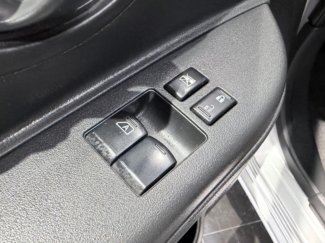 Nissan Micra - 2011 1.2 benzina 80 cv Visia