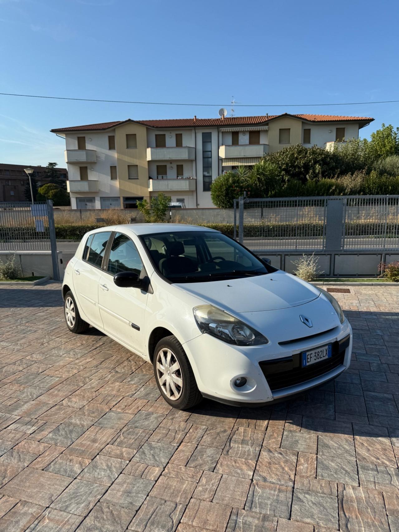 Renault Clio 1.2 Benzina