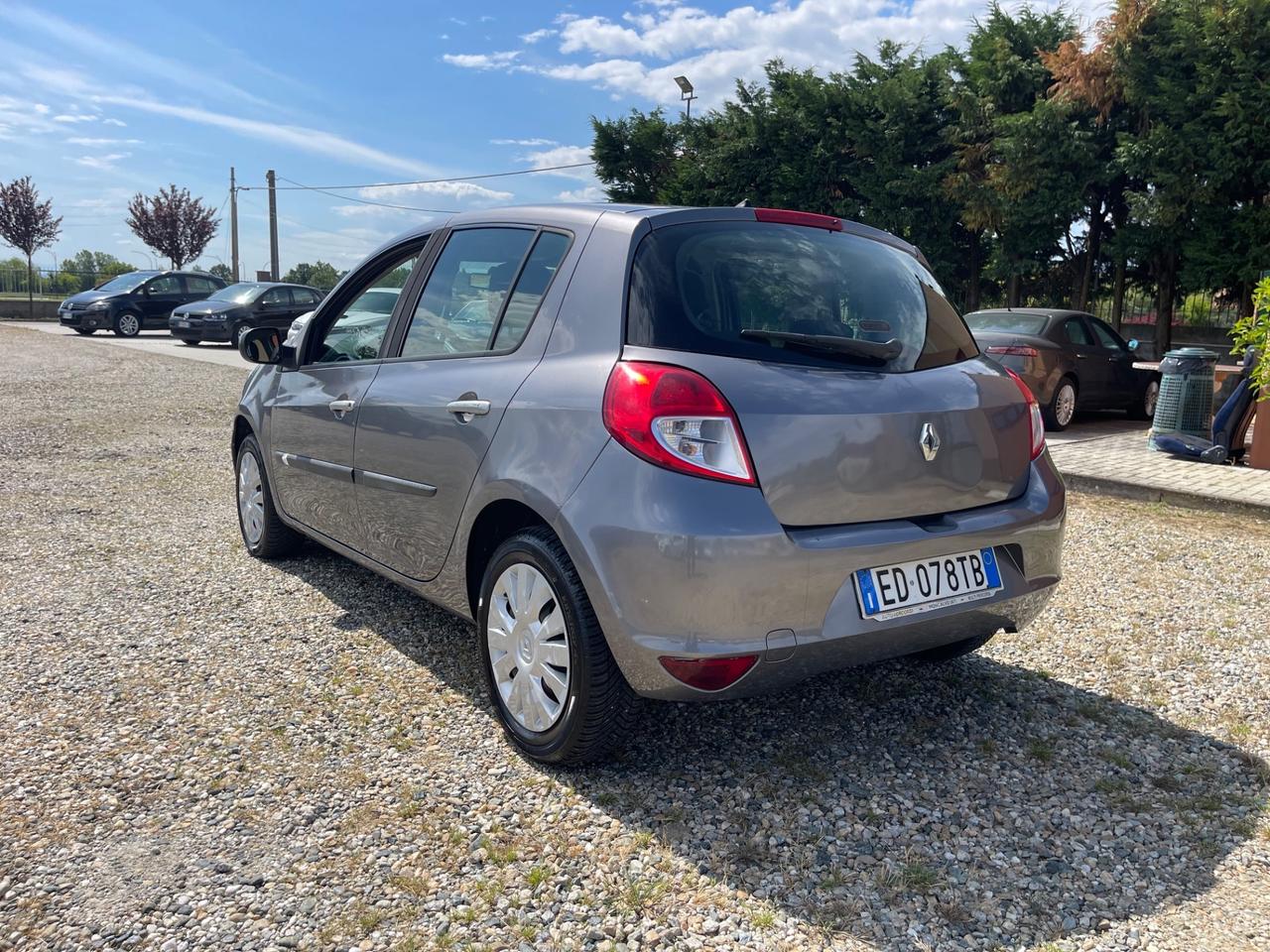 Renault Clio 1.2 16V 5 porte Confort