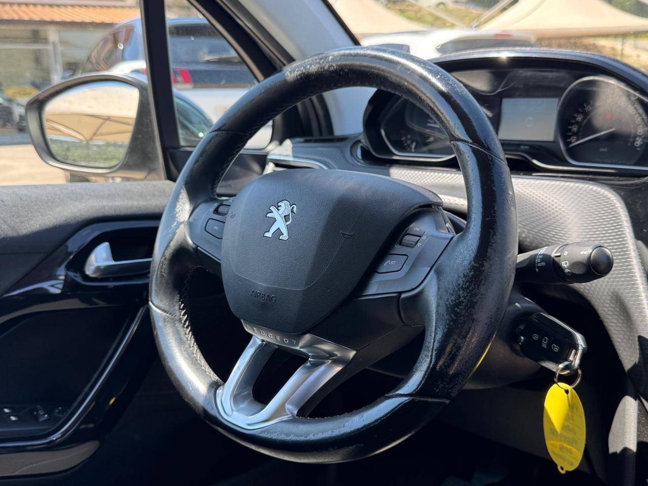 Peugeot 208 BlueHDi 100 5 porte Allure