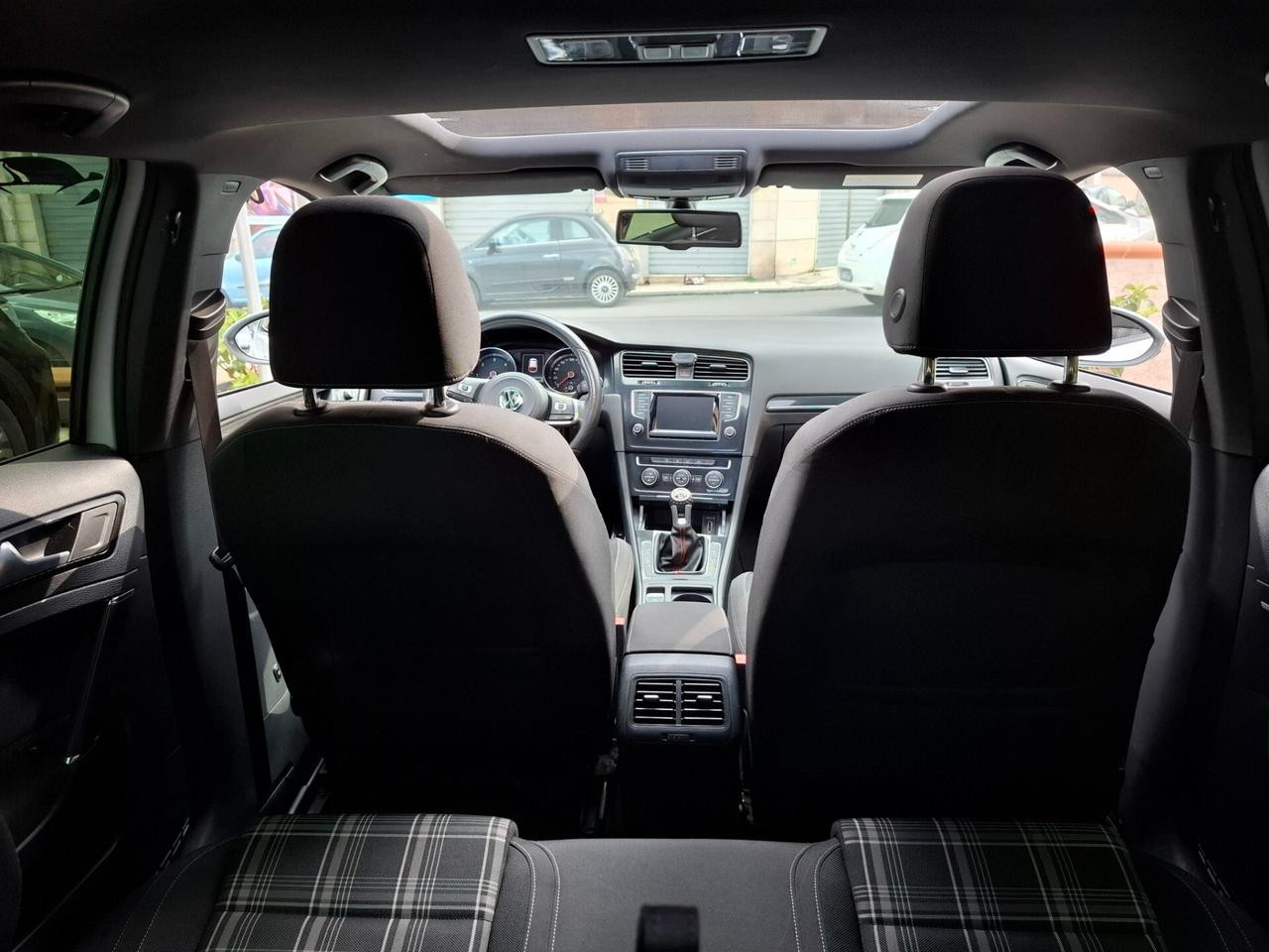 Volkswagen Golf - 2.0 TDI GTD PANO|