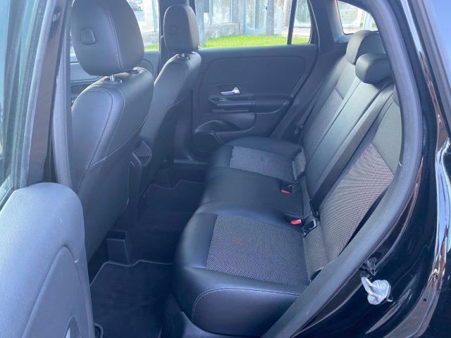 MERCEDES-BENZ GLA 180 d Automatic Sport