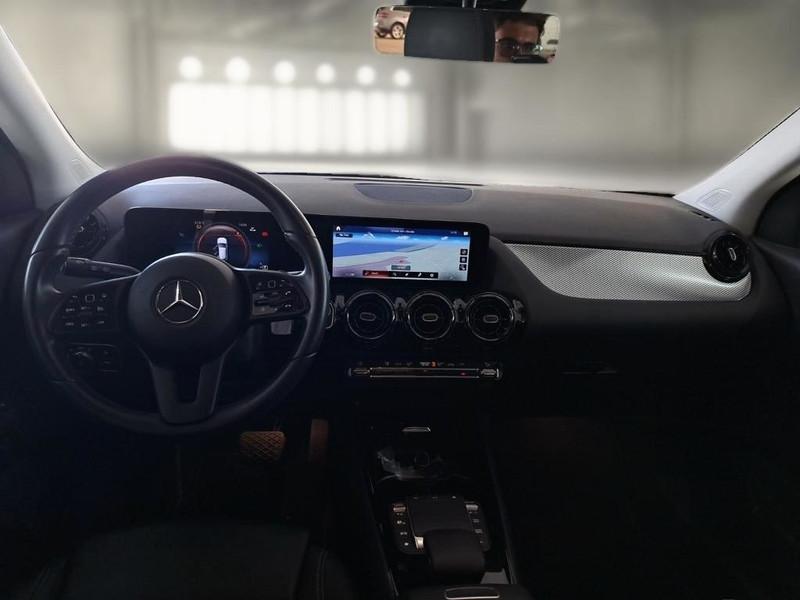 MERCEDES-BENZ GLA 180 AUTOMATIC BUSINESS EXTRA CROSSOVER