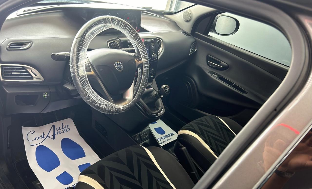 Lancia Ypsilon 1.2 Gpl Ecochic Platinum 11/2016