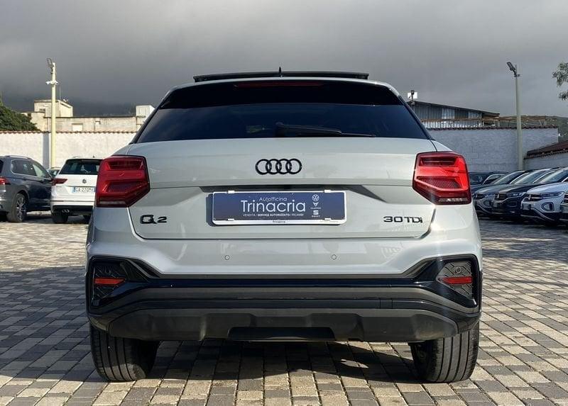 Audi Q2 S Line interno ed esterno 2.0 TDI 116CV s-tronic 30