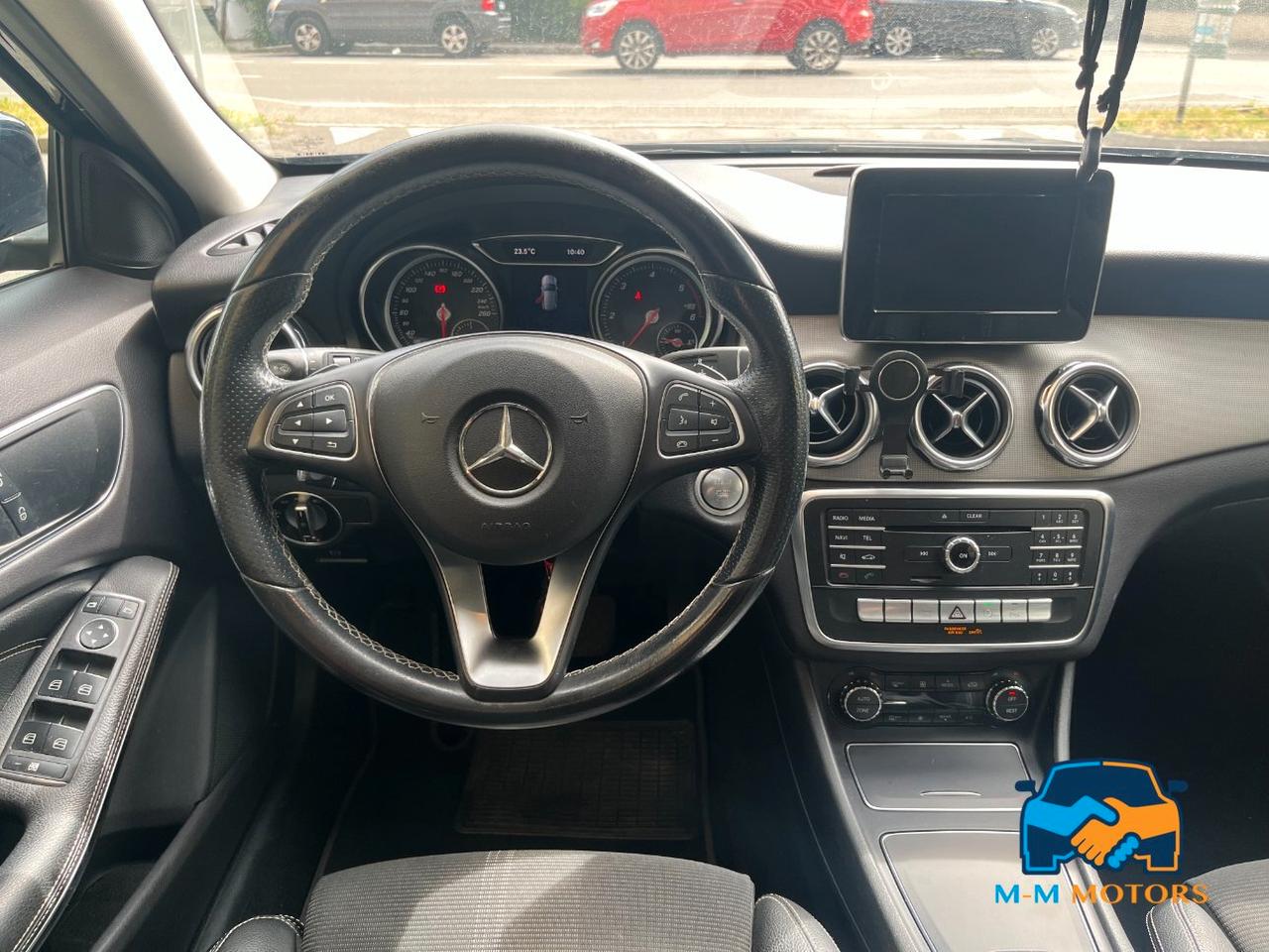 Mercedes GLA 180 d Sport auto