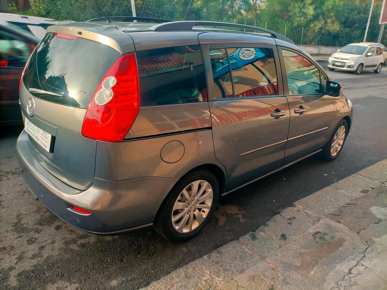 Mazda 5 2.0 MZ-CD 16V 110CV 7 POSTI