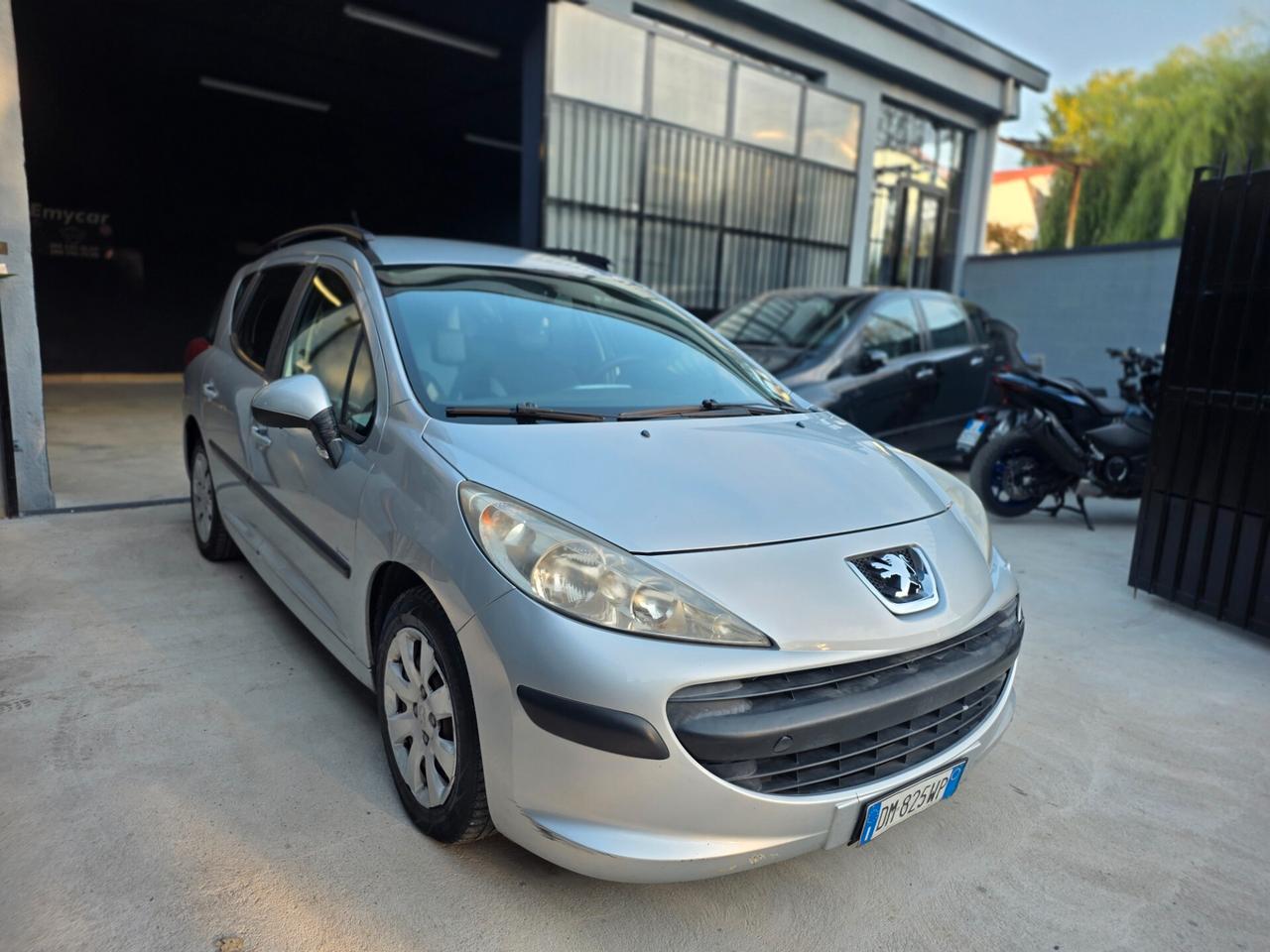 Peugeot 207 1.4 8V 75CV SW X Line ECO GPL