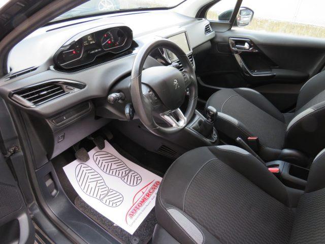 PEUGEOT 208 PureTech 82 5 porte Active neopatentati