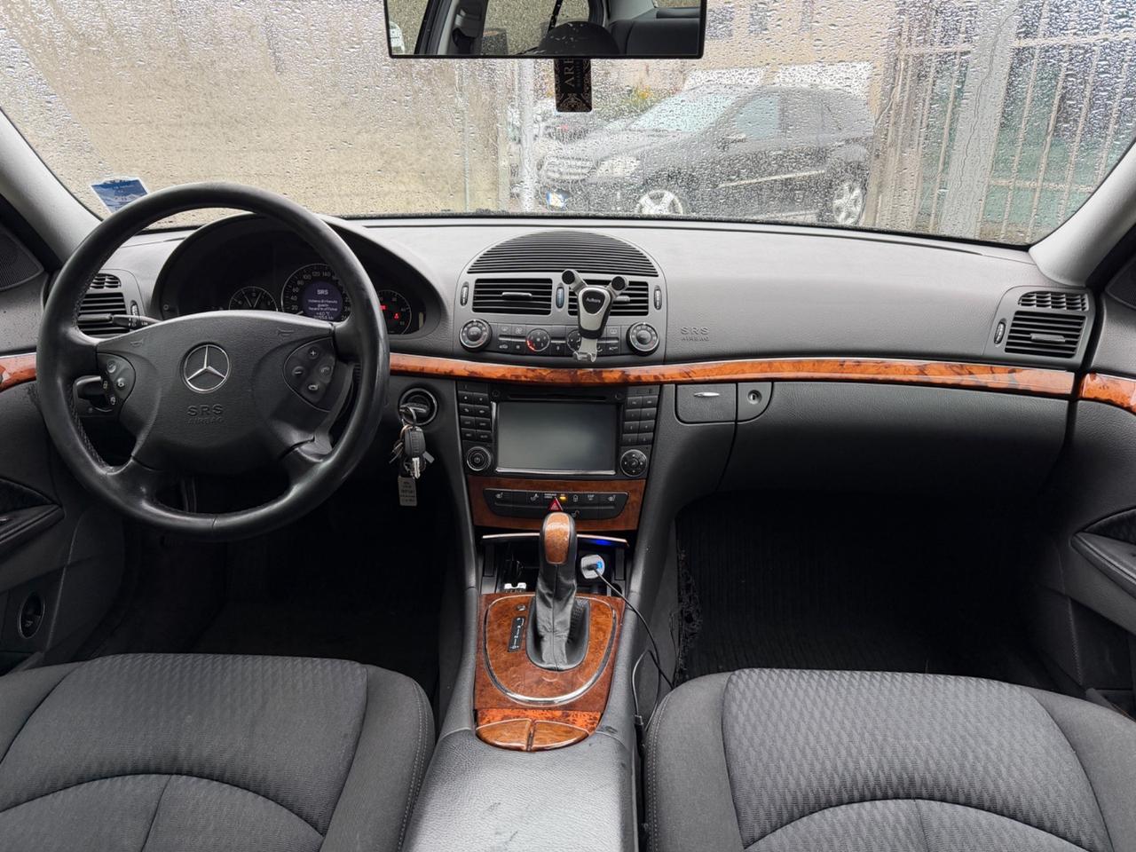 MERCEDES-BENZ E220 CDI 150CV AUTOMATICO GANCIO TRAINO