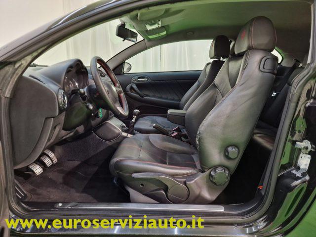 ALFA ROMEO GT 1.9 JTDM 16V Distinctive Q2