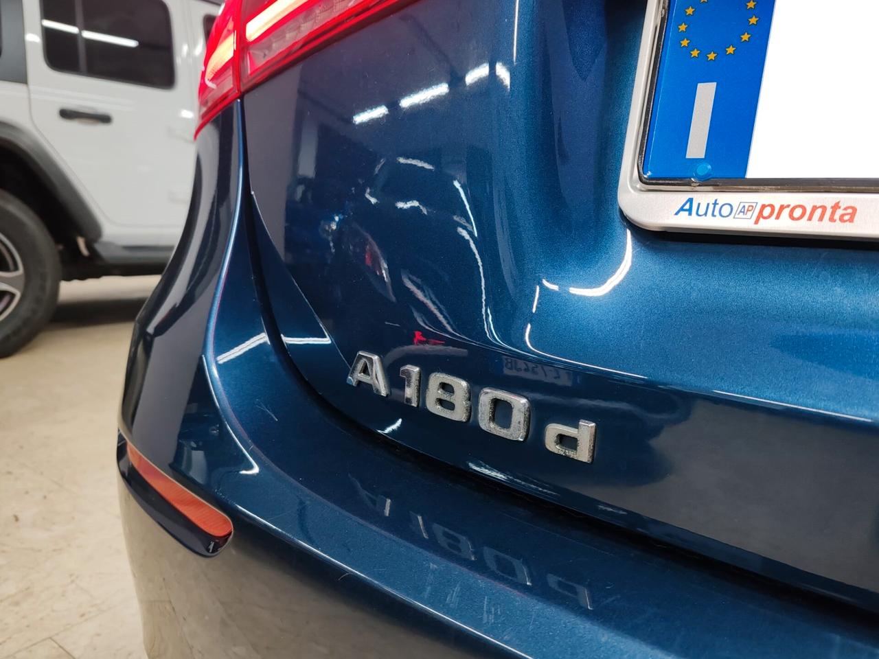 Mercedes-benz A 180 A 180 d Business Extra