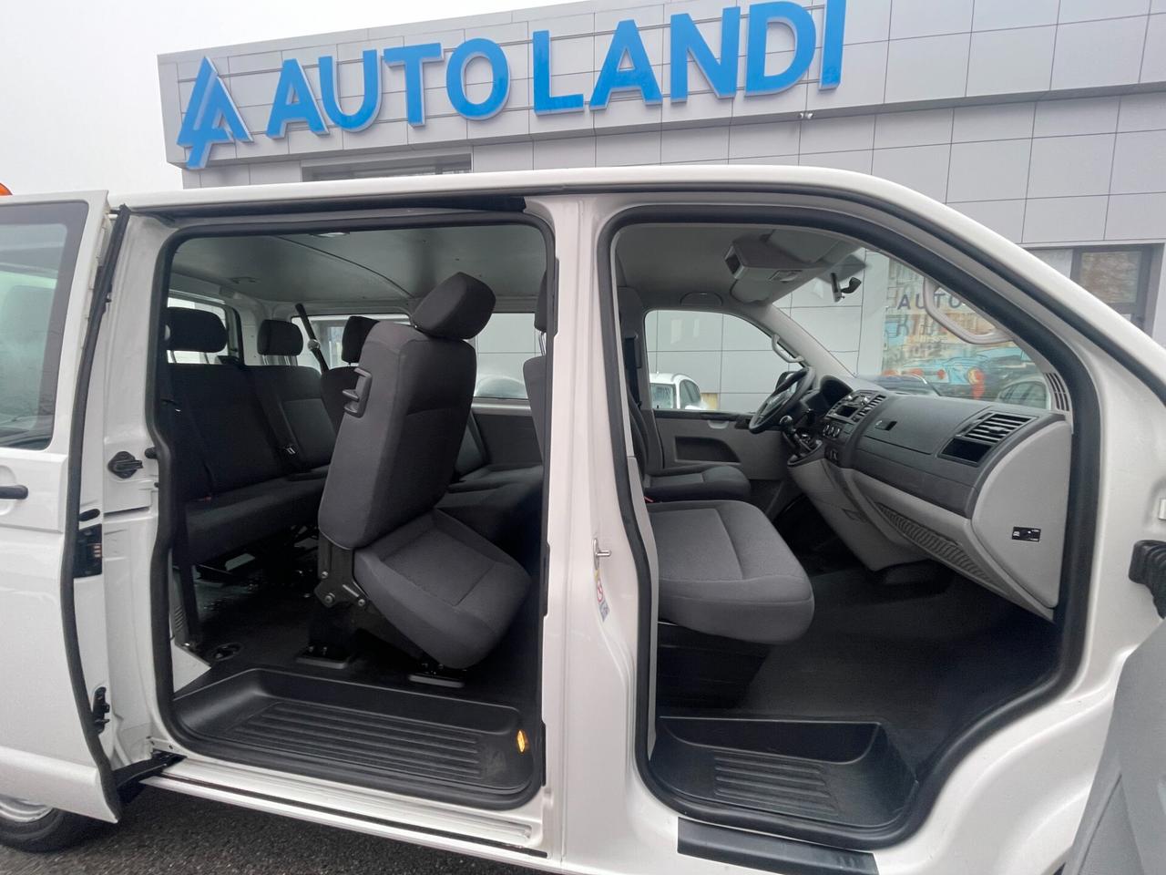 Volkswagen T5 Transporter 262.0 tdi 84cv Economy 9 POSTI