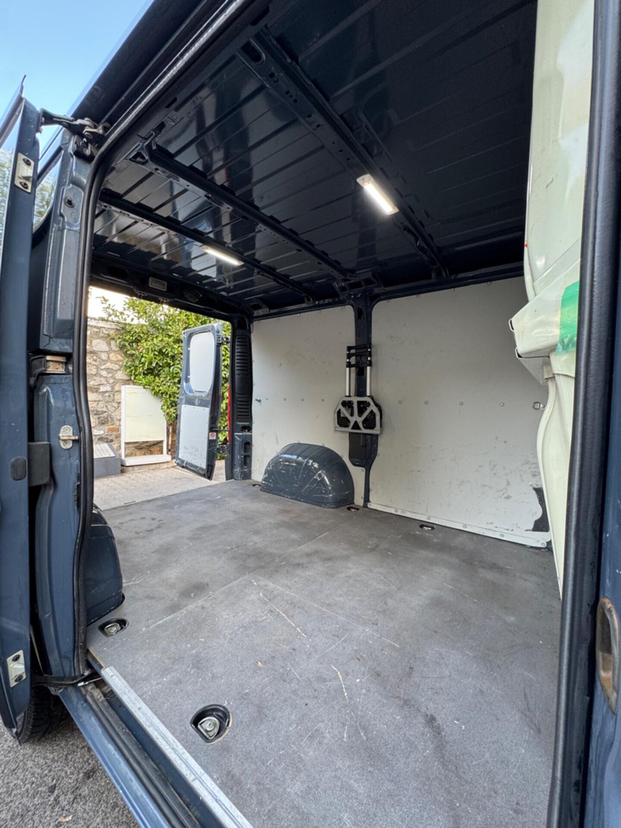 Peugeot BOXER 2.2 BlueHDi 120cv IVA COMPRESA