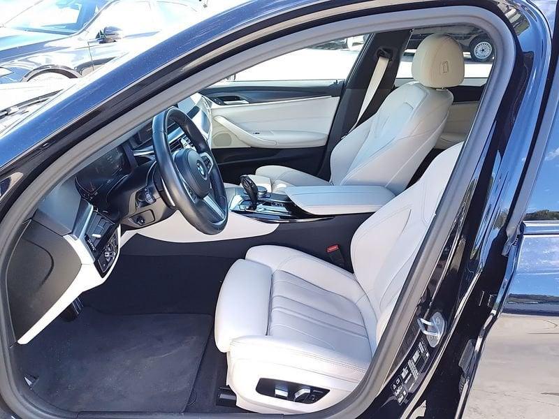 BMW Serie 5 Touring 540i Touring mhev 48V xdrive Msport auto