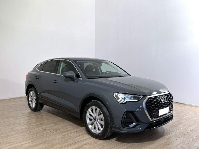 Audi Q3 SPB 45 TFSI e S tronic Business Plus