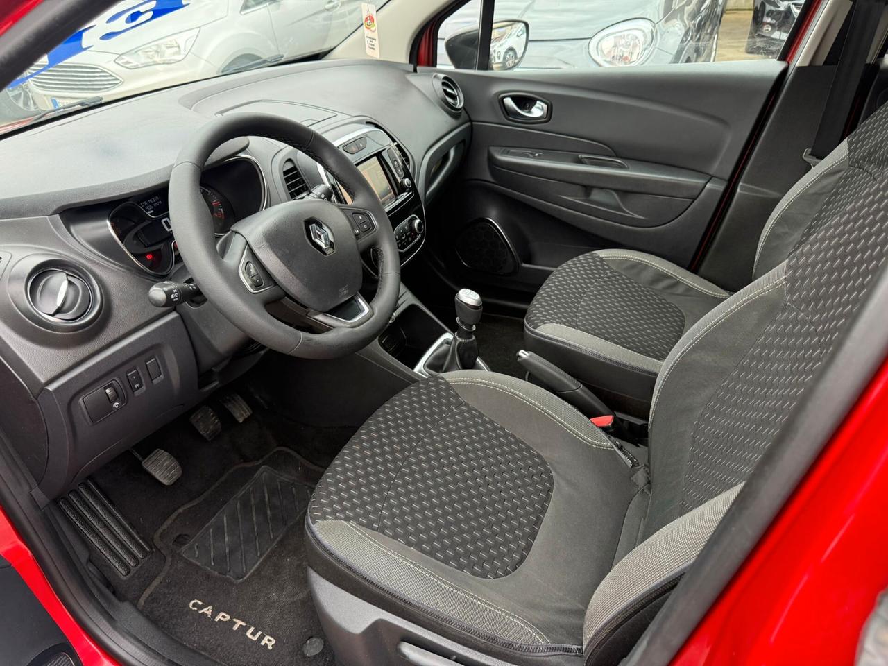 Renault Captur dCi 8V 110 CV Start&Stop Energy Initiale Paris