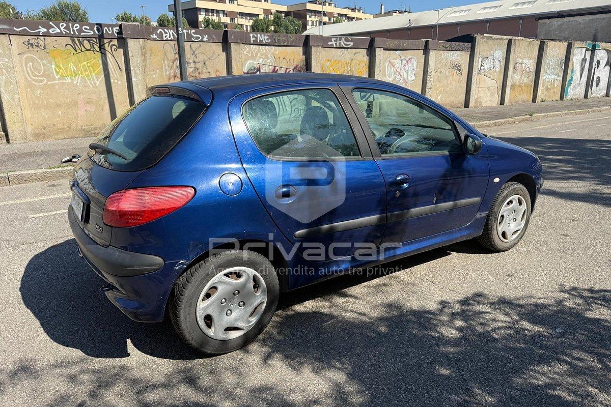 PEUGEOT 206 1.1 5p. XT