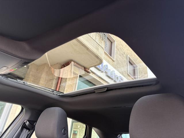 VOLKSWAGEN Taigo 1.0 TSI 116 CV DSG R-Line TETTO APR/PAN