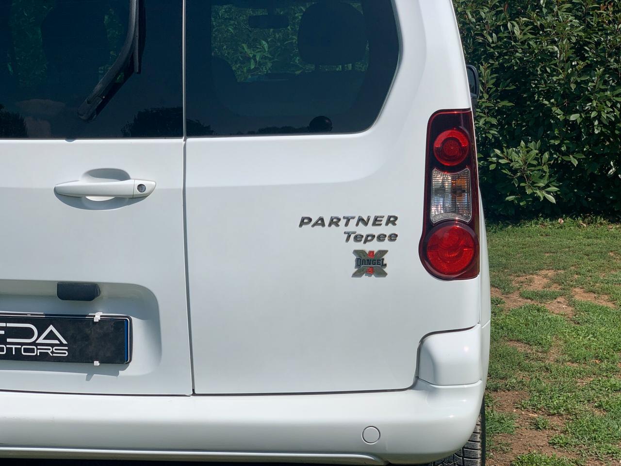 Peugeot Partner Tepee BlueHDi 100 4x4 Active Traction Control Plus