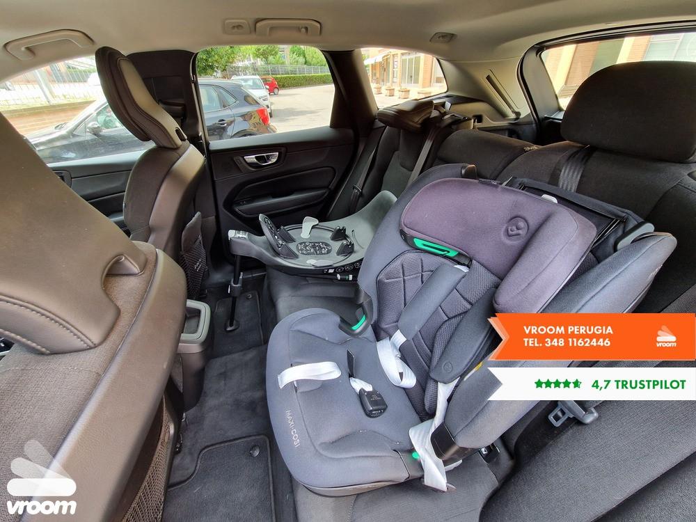 VOLVO XC60 B4 2022 2.0D 197CV HIBRID Plus Dark