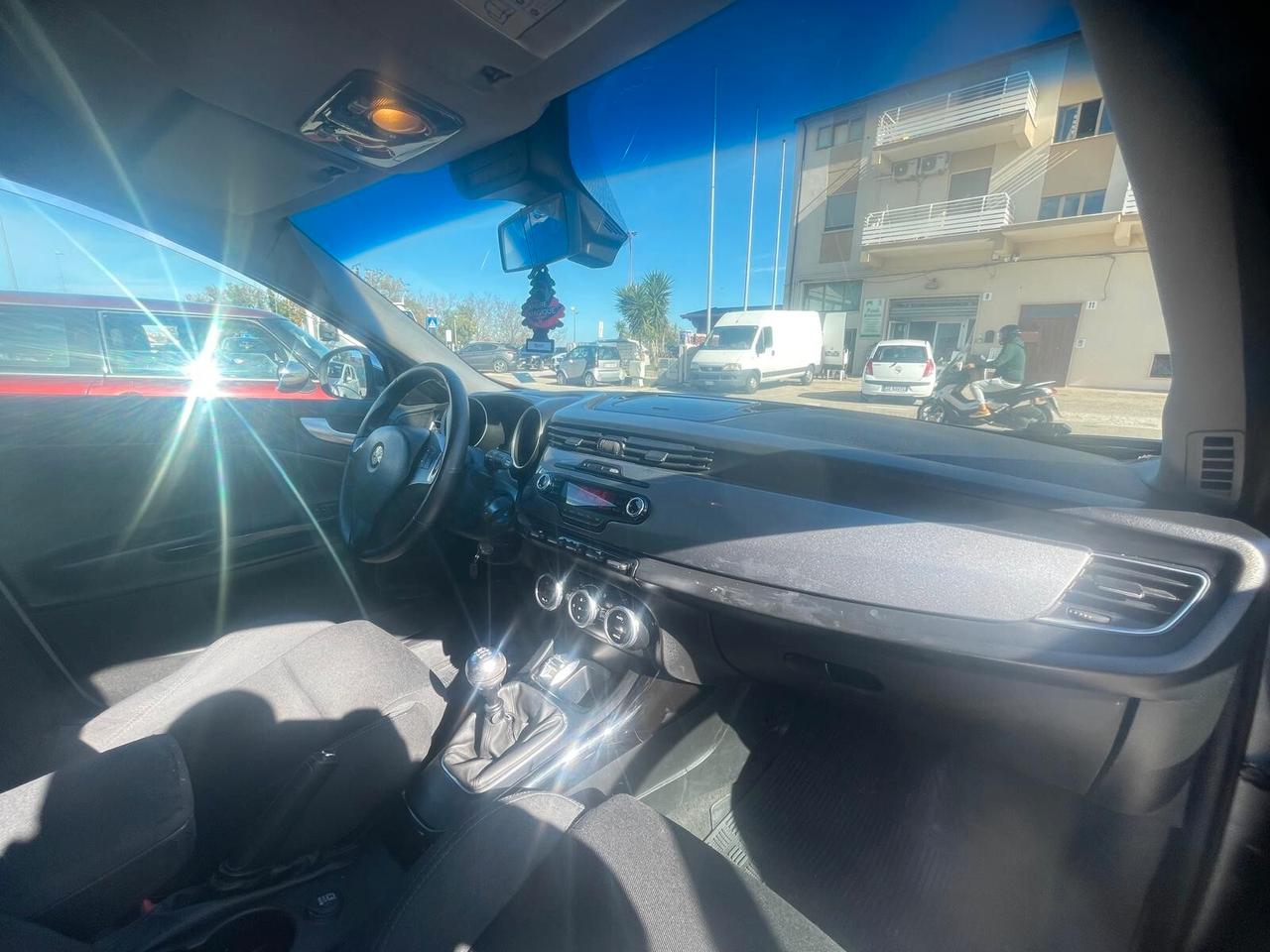 Alfa Romeo Giulietta 2.0 JTDm-2 140 CV Exclusive