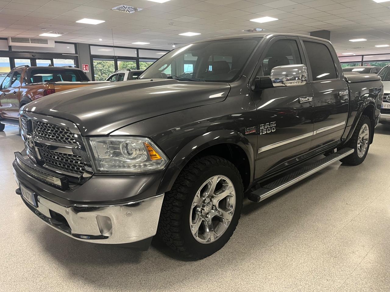 Dodge RAM 1500 5.7 V8 (GPL 200L) LaRamie 401cv at8
