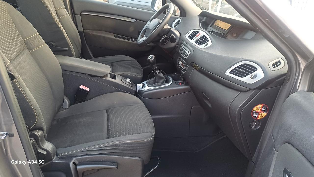 Renault Scenic Scénic X-Mod 1.5 dCi 110CV Luxe