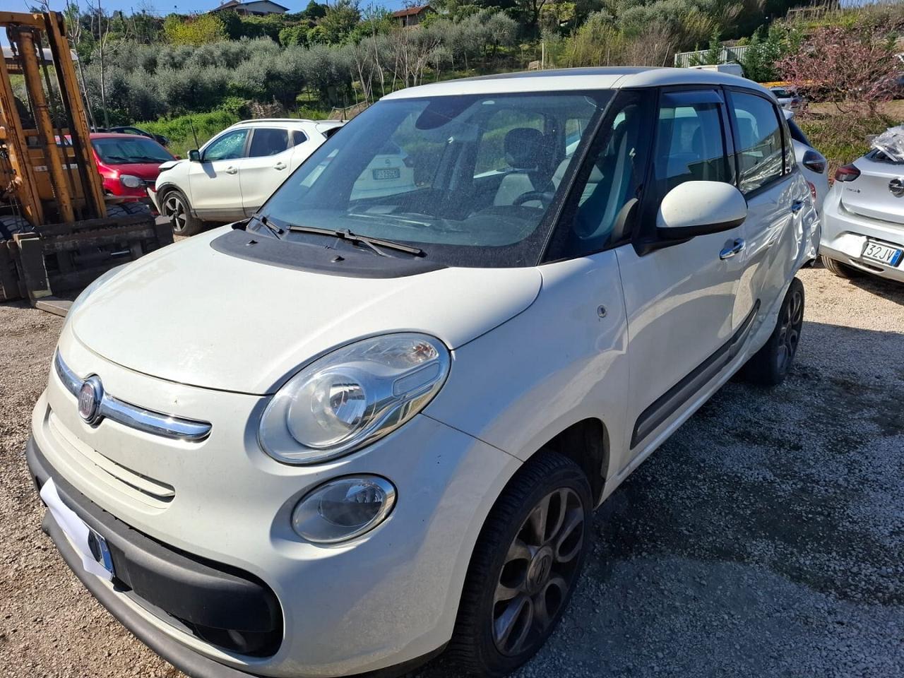 FIAT 500 L 2015 BENZINA METANO SINISTRATA