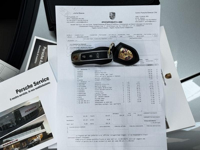 Porsche 911 992 CARRERA - Unipro Solo 18 mila km Service Book Porsche Come Nuova