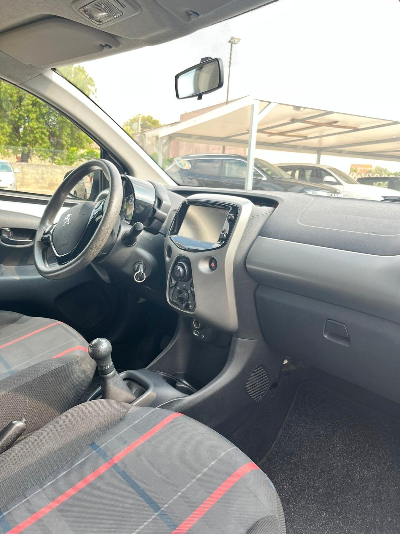 Peugeot 108 VTi 68 5 porte Allure TOP!