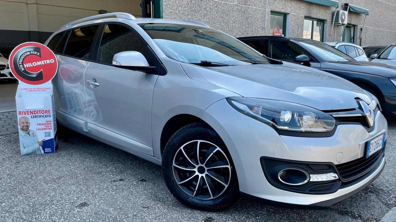 Renault Megane Mégane 1.5 dCi 110CV EDC SporTour Limited LED