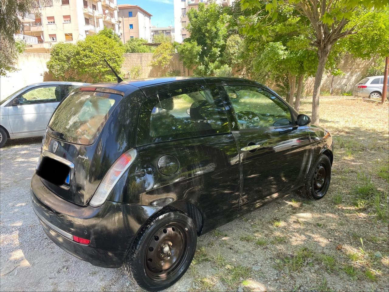 Lancia Ypsilon 1.3 MJT 75 CV Argento