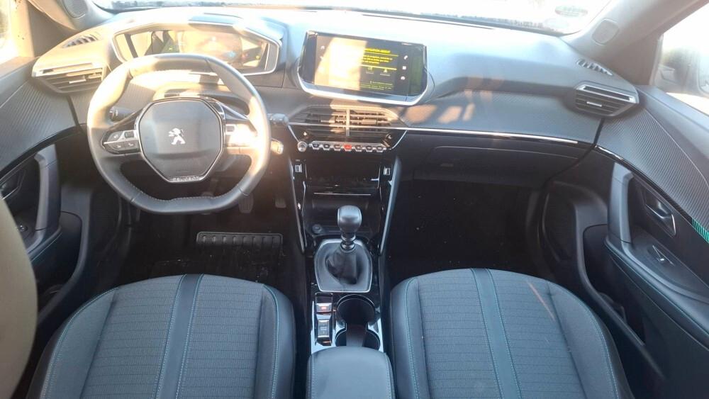 PEUGEOT 2008 1.2 PURETECH 100CV 6M. SeS ALLURE PACK ( FARI LED - I-COCKPIT - CRUISE - MIRROR - SENSORI POST. - TELECAMERA POST. - CERCHI 17 )
