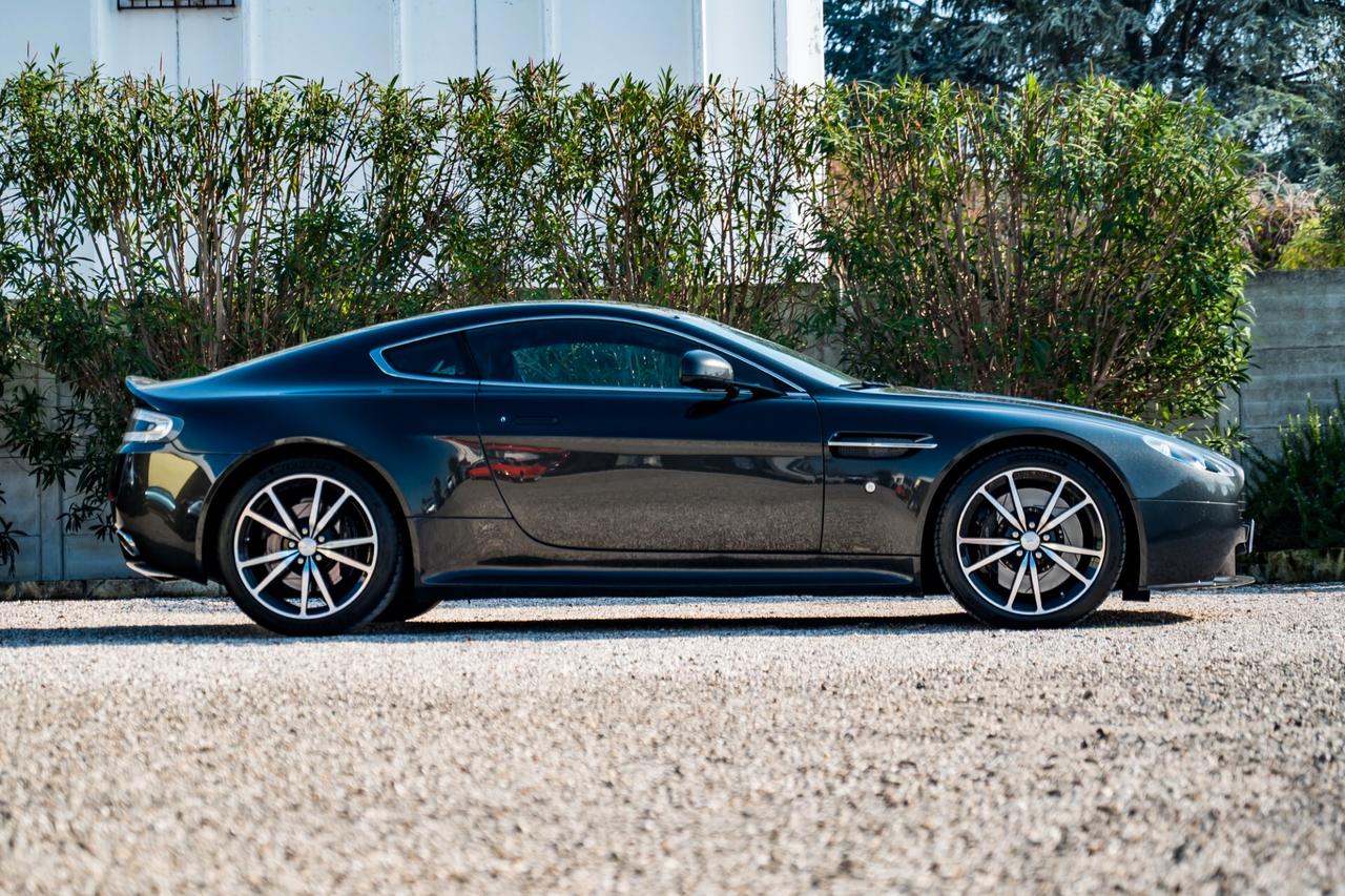 Aston Martin V8 Vantage S Coupé