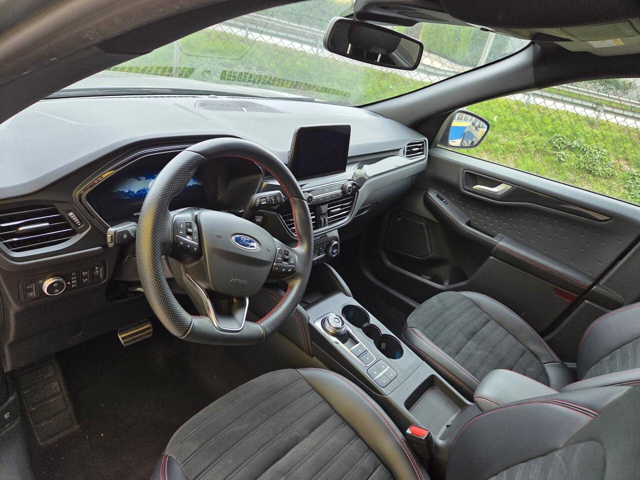 Ford Kuga Plug In Hybrid ST-Line X - 2021