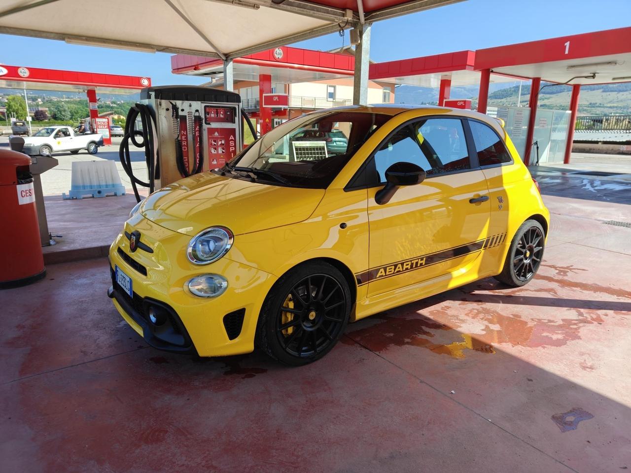 Abarth 695 1.4 Turbo T-Jet Rivale 175 Anniversary 2017
