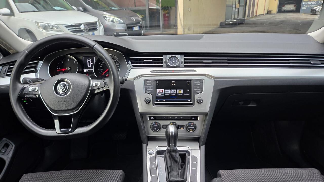 Volkswagen Passat Variant 1.6 TDI SCR DSG Business