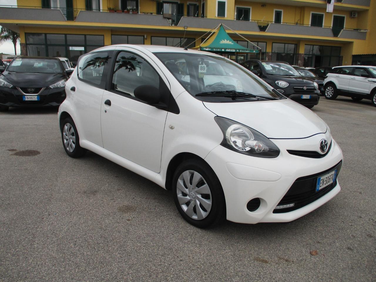 Toyota Aygo 1.0 CONNECT 5 PORTE 88000 KM NAVIGATORE