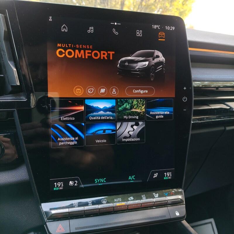 RENAULT Austral Austral Full Hybrid E-Tech 200 ...