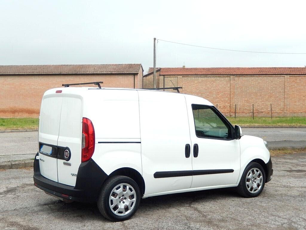 FIAT DOBLO' 1.4 T-Jet Metano con CINGHIA NUOVA