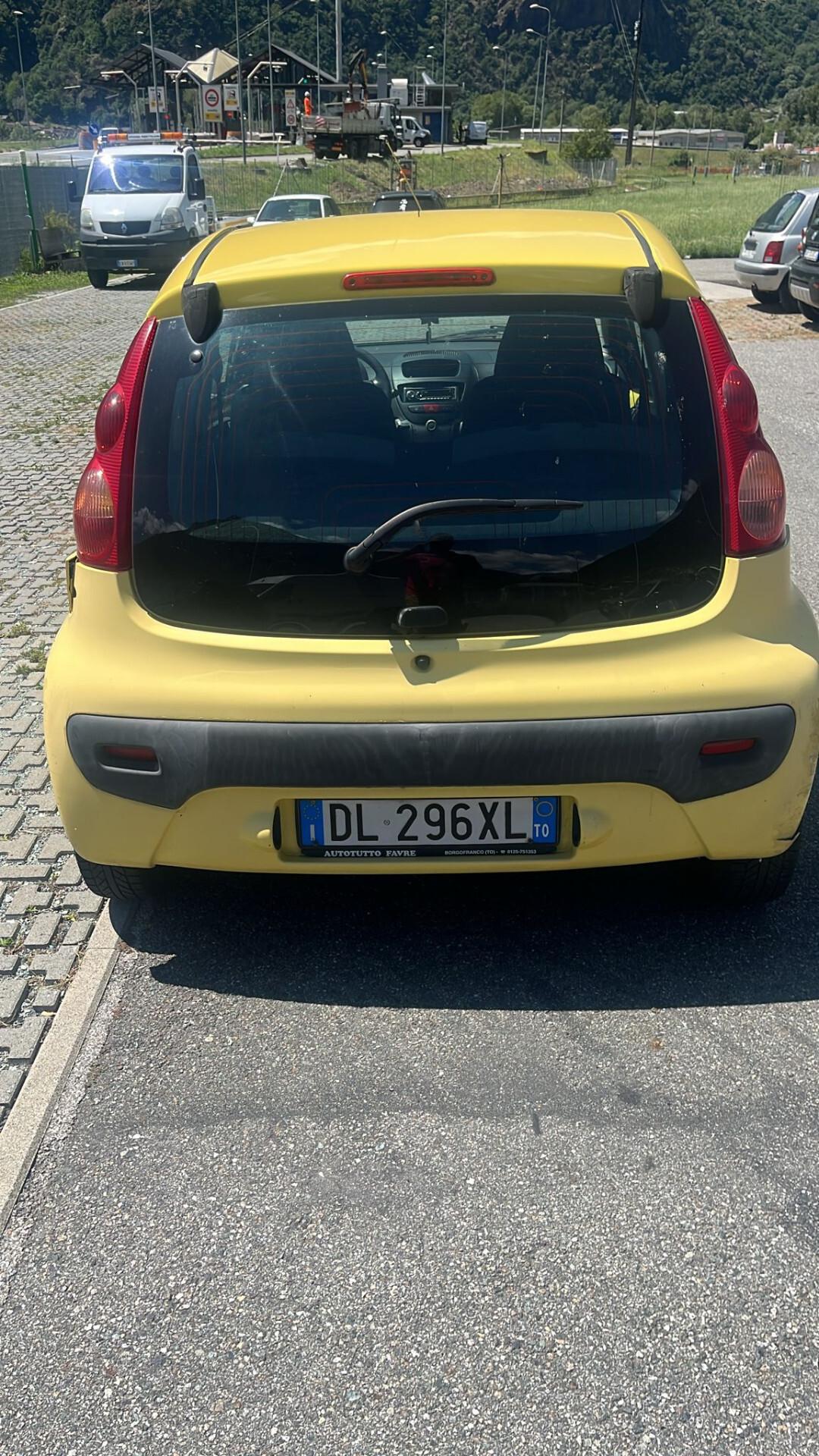 Peugeot 107 1.0 68CV 5p. Desir