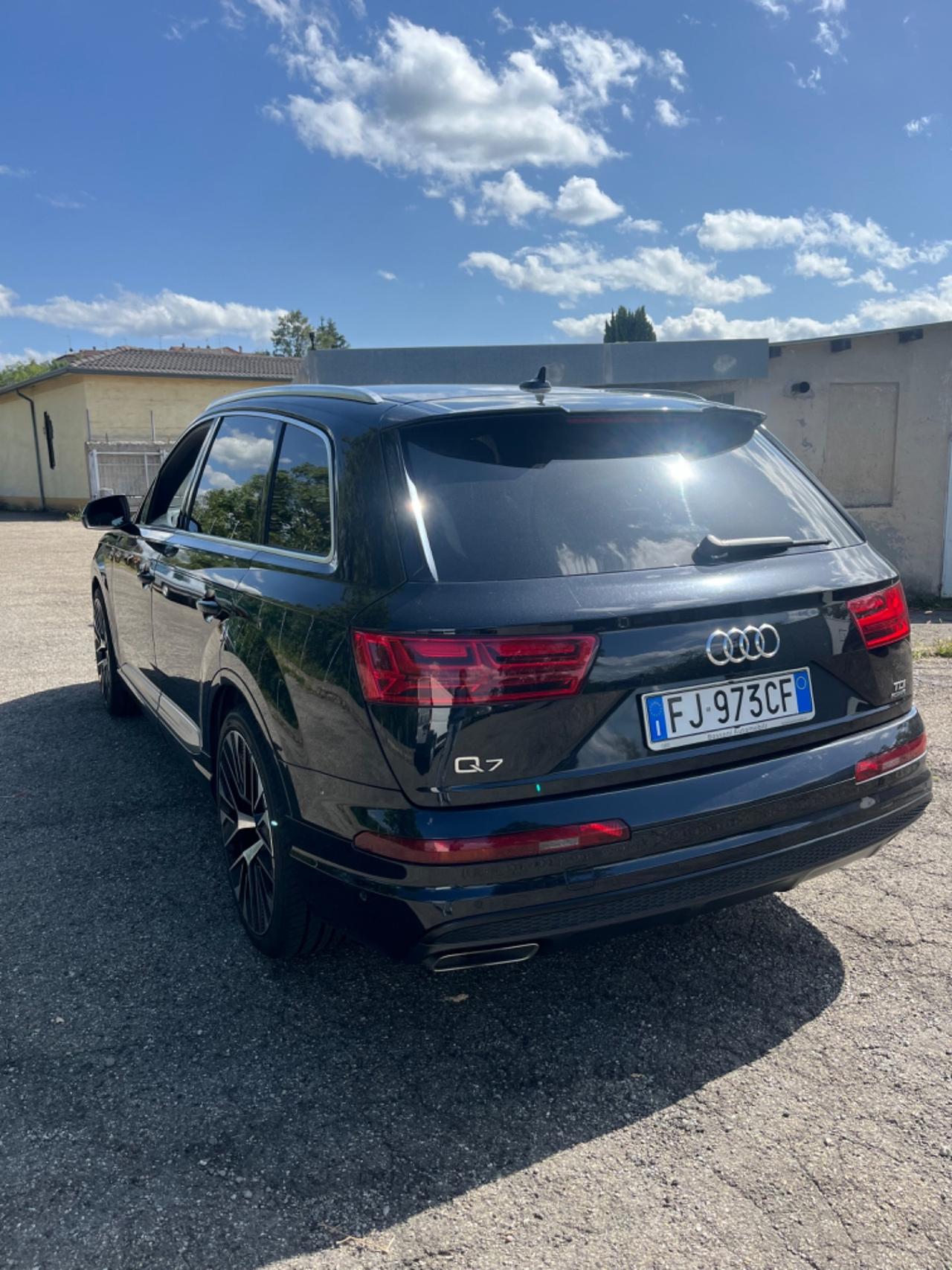 Audi Q7 3.0 TDI 218 CV ultra quattro tiptronic