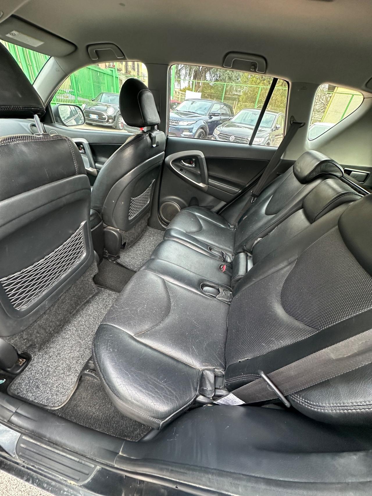 Toyota RAV 4 RAV4 2.2 D-4D 136 CV Luxury